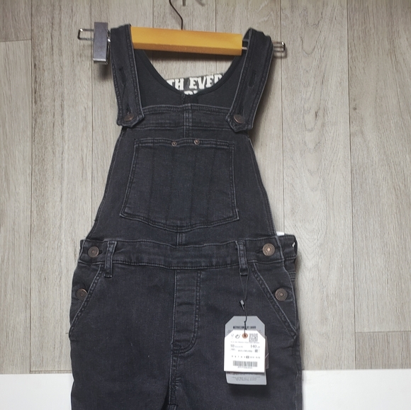 Zara Kids Other - SALE 🛍🛍2/$30    Zara Kids Denim Overalls (black)